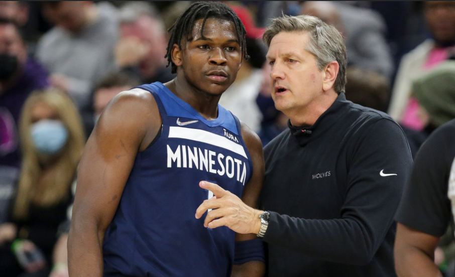 他的异军突 他的异军突