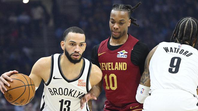 客场比赛的 客场比赛的